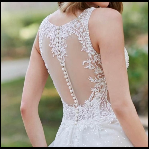 Kenneth Winston Wedding Dress - Picture 6 of 6